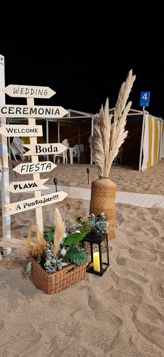 Cartel de bienvenida para boda en la playa